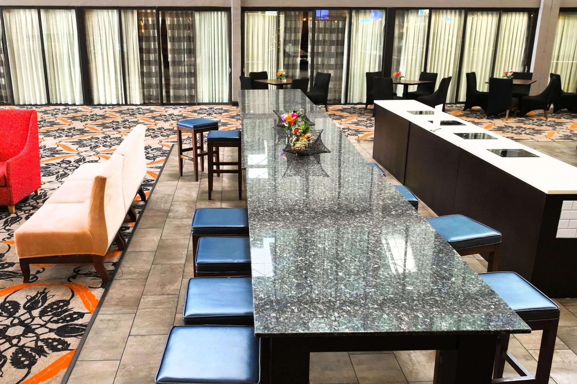The Great Rivers, Ascend Hotel Collection Alton Ngoại thất bức ảnh
